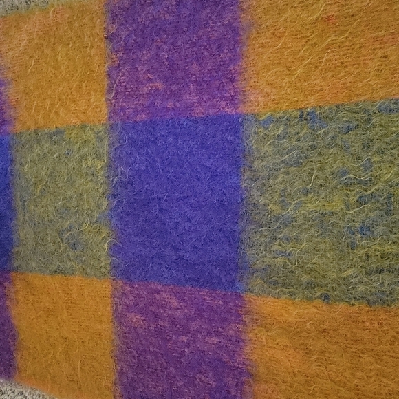 Vtg Heather Brae Scottish Mohair Rainbow Fringe Shawl Wrap FLAWED - Picture 5 of 10